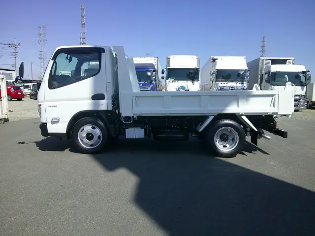 三菱 キャンター 2RG-FBA60(2WD)の写真9