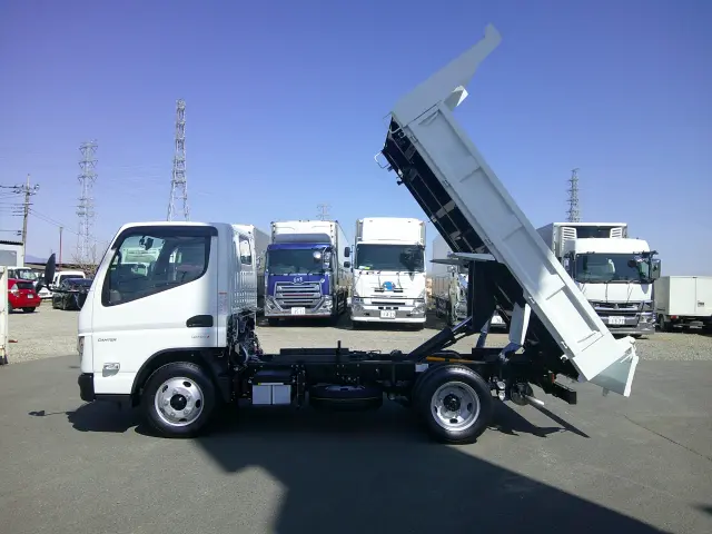 三菱 キャンター 2RG-FBA60(2WD)の写真12