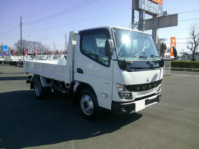 三菱 キャンター 2RG-FBA60(2WD)の写真4