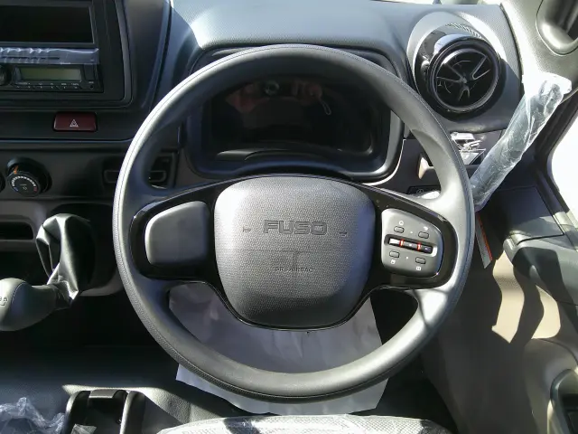 三菱 キャンター 2RG-FBA60(2WD)の写真17