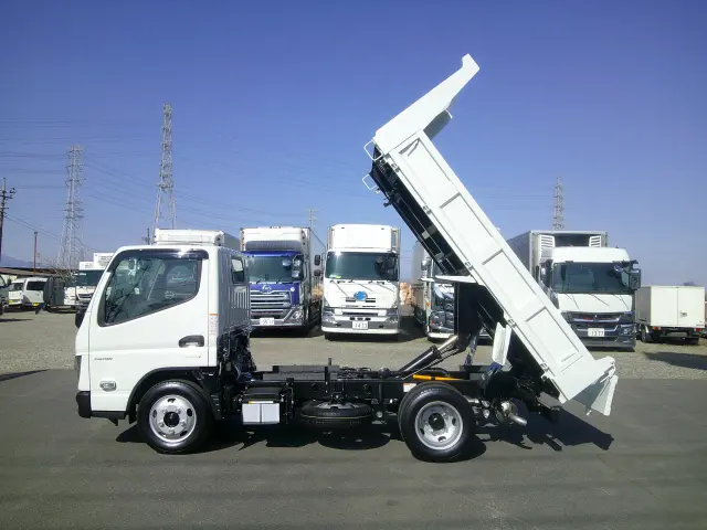 三菱 キャンター 2RG-FBA60(2WD)の写真12