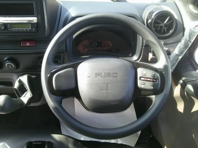 三菱 キャンター 2RG-FBA60(2WD)の写真17