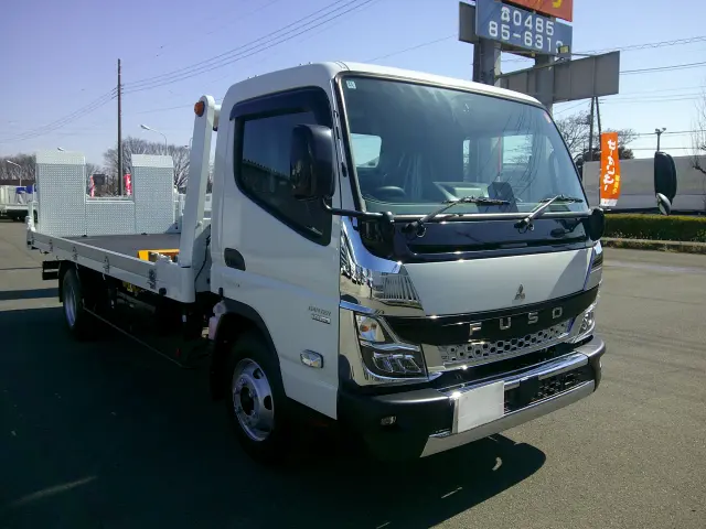 三菱 キャンター 2PG-FEB90(2WD)の写真3