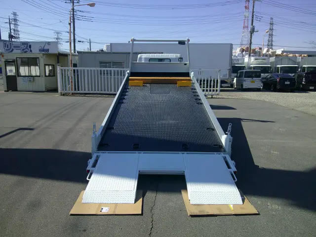 三菱 キャンター 2PG-FEB90(2WD)の写真10