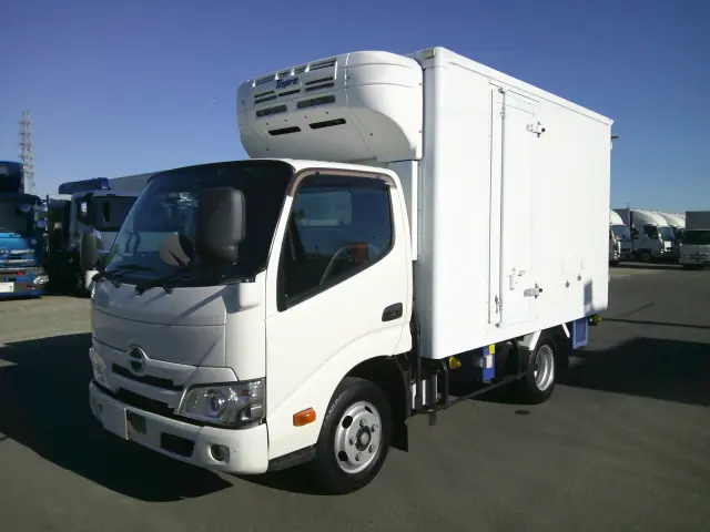 日野 デュトロ 2RG-XZC605(2WD)の写真1