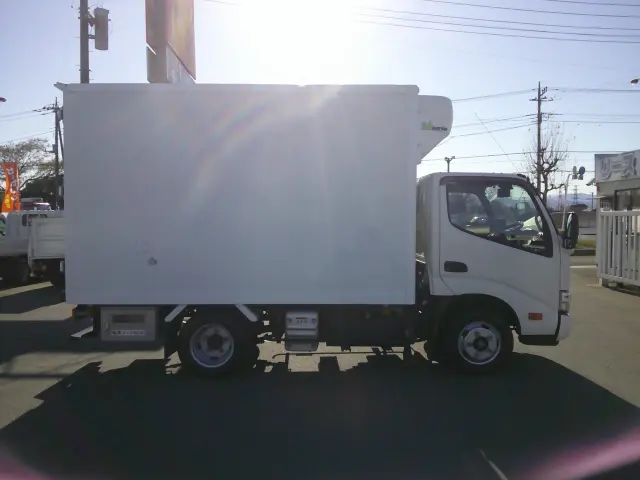 日野 デュトロ 2RG-XZC605(2WD)の写真4