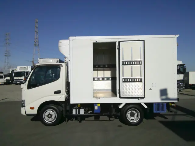 日野 デュトロ 2RG-XZC605(2WD)の写真9