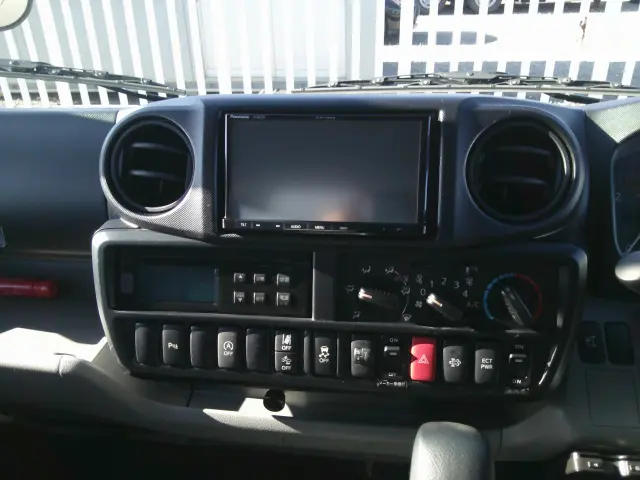 日野 デュトロ 2RG-XZC605(2WD)の写真21