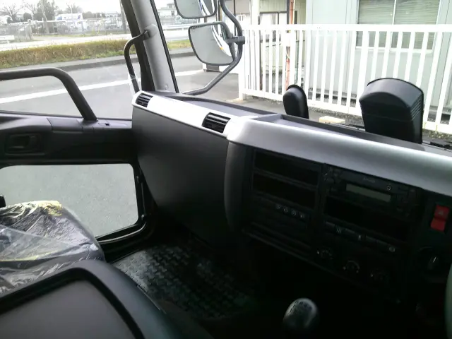 三菱 ファイター 2KG-FK62F(2WD)の写真21