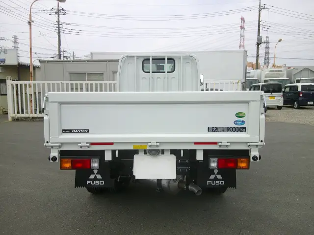 三菱 キャンター 2RG-FBA20(2WD)の写真6