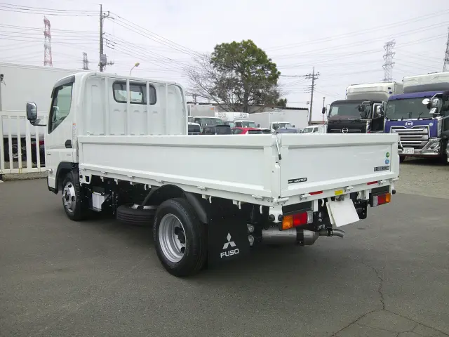 三菱 キャンター 2RG-FBA20(2WD)の写真7