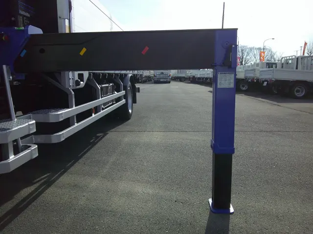 三菱 ファイター 2KG-FK62F(2WD)の写真13