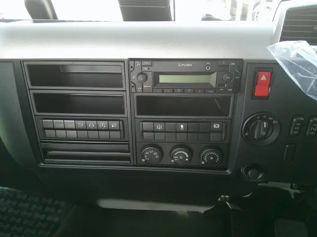 三菱 ファイター 2KG-FK62F(2WD)の写真20