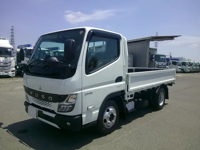 三菱 キャンター 2RG-FBA20(2WD)の写真1