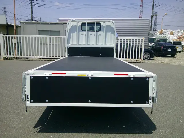 三菱 キャンター 2RG-FBA20(2WD)の写真11