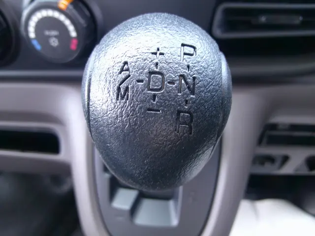 三菱 キャンター 2RG-FBA20(2WD)の写真14