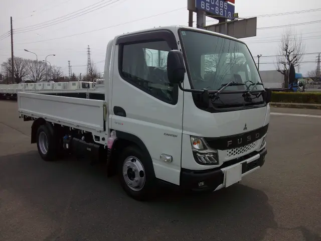 三菱 キャンター 2RG-FBA20(2WD)の写真3