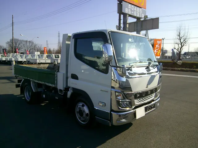 三菱 キャンター 2RG-FBA30(2WD)の写真3