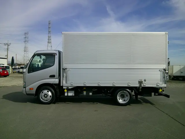 トヨタ ダイナ 2RG-XZC645(2WD)の写真8