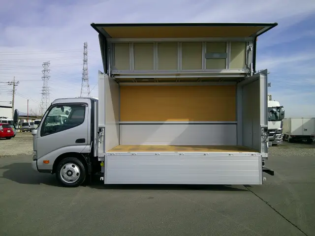 トヨタ ダイナ 2RG-XZC645(2WD)の写真12