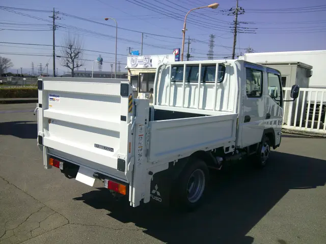 三菱 キャンター 2RG-FBA20(2WD)の写真5
