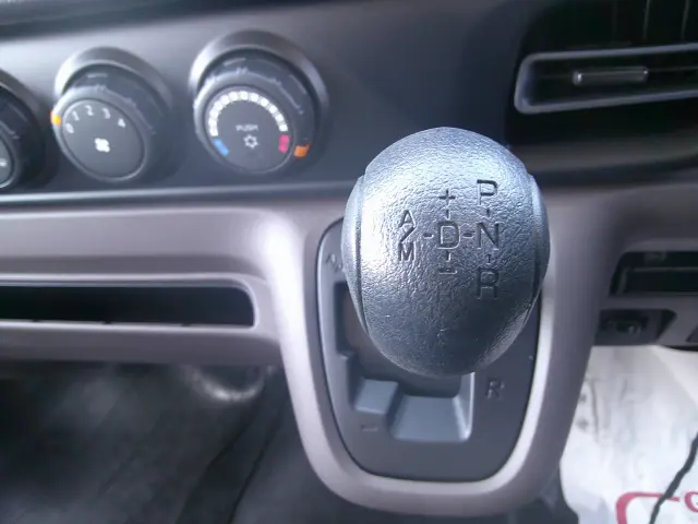 三菱 キャンター 2RG-FBA20(2WD)の写真14