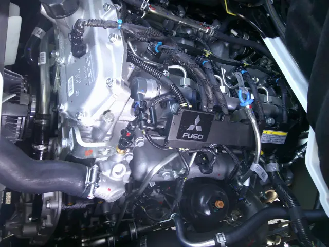 三菱 キャンター 2RG-FBA20(2WD)の写真27