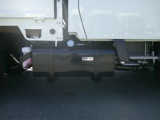 三菱 キャンター 2RG-FBA20(2WD)の写真32