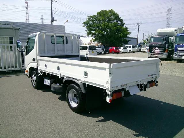 日野 デュトロ 2RG-XZC605(2WD)の写真7