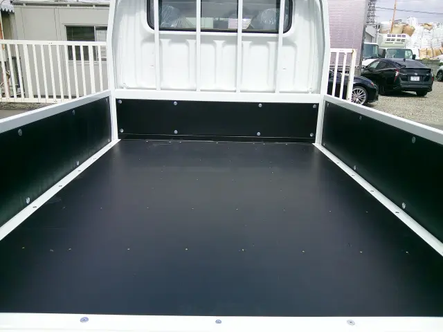 三菱 キャンター 2RG-FBA20(2WD)の写真10