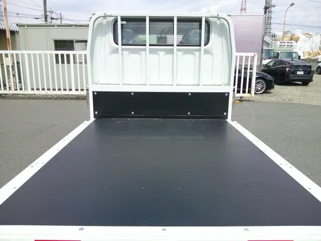 三菱 キャンター 2RG-FBA20(2WD)の写真12