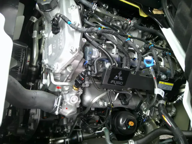 三菱 キャンター 2RG-FBA20(2WD)の写真26