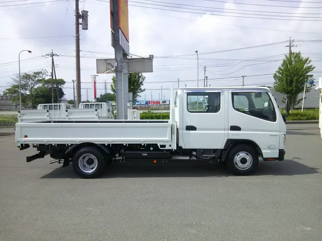 三菱 キャンター 2RG-FEA20(2WD)の写真4