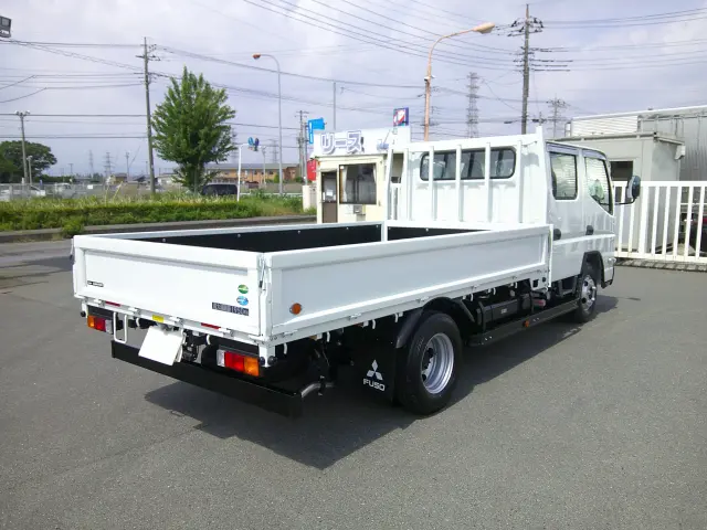 三菱 キャンター 2RG-FEA20(2WD)の写真5