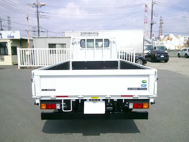 三菱 キャンター 2RG-FEA20(2WD)の写真6