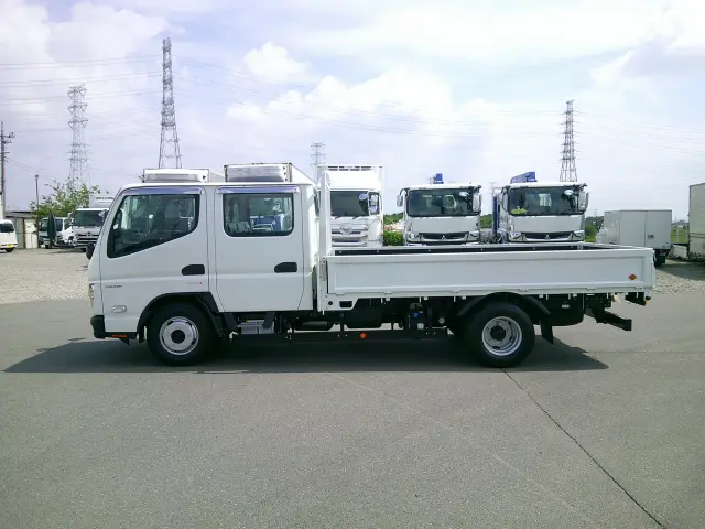 三菱 キャンター 2RG-FEA20(2WD)の写真8