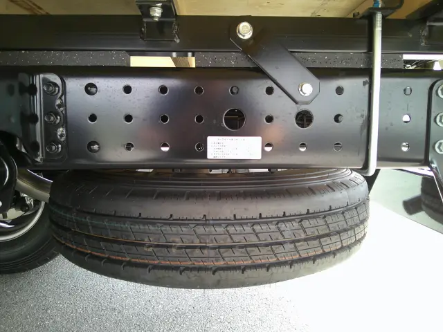 三菱 キャンター 2RG-FEA20(2WD)の写真35