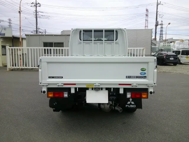 三菱 キャンター 2RG-FBA20(2WD)の写真6
