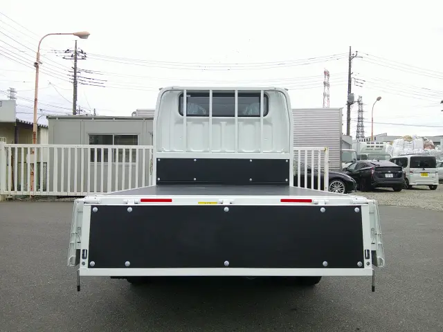 三菱 キャンター 2RG-FBA20(2WD)の写真11
