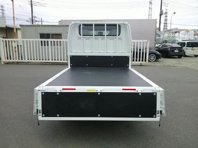 三菱 キャンター 2RG-FBA20(2WD)の写真12