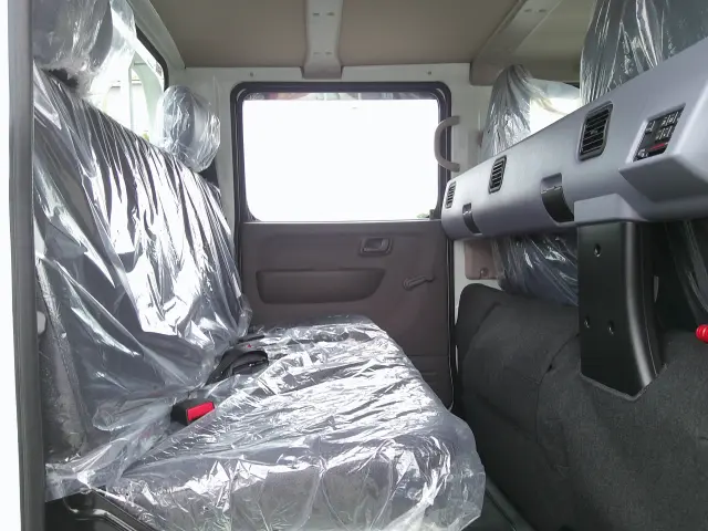 三菱 キャンター 2RG-FBA20(2WD)の写真22