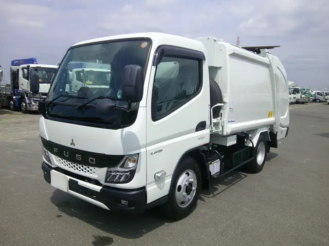 三菱 キャンター 2RG-FEAVO(2WD)の写真1