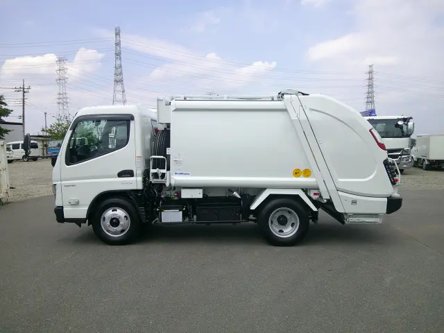 三菱 キャンター 2RG-FEAVO(2WD)の写真8