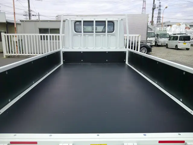 三菱 キャンター 2RG-FEB20(2WD)の写真10
