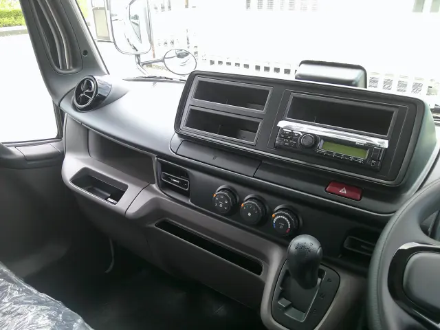 三菱 キャンター 2RG-FEB20(2WD)の写真17