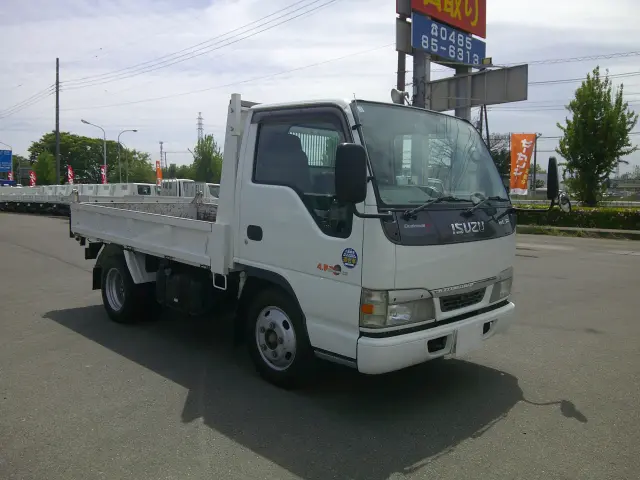 いすゞ エルフ KR-NKR81ED(2WD)の写真4