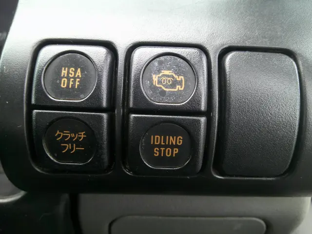 いすゞ エルフ KR-NKR81ED(2WD)の写真21