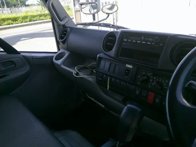 日野 デュトロ TKG-XZU600(2WD)の写真23