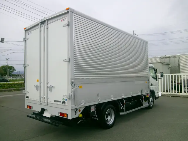 三菱 キャンター 2RG-FBA50(2WD)の写真5