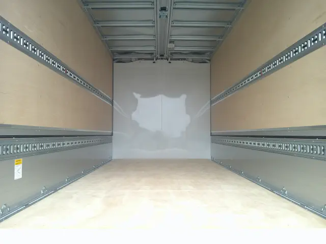 三菱 キャンター 2RG-FBA50(2WD)の写真10